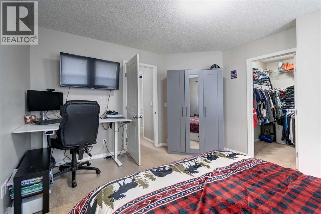 154 Canals Circle SW