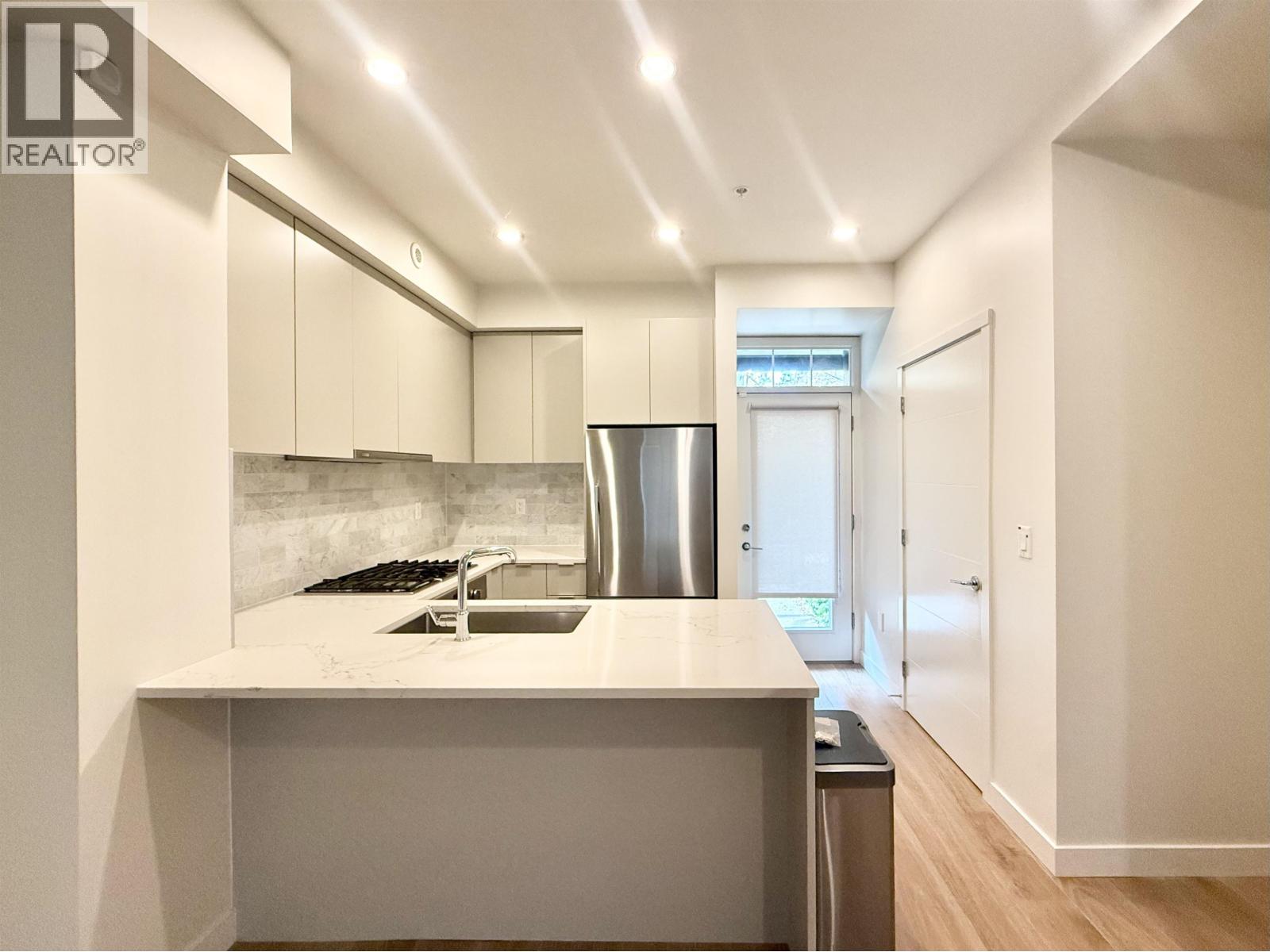 7923 OAK STREET, vancouver, British Columbia