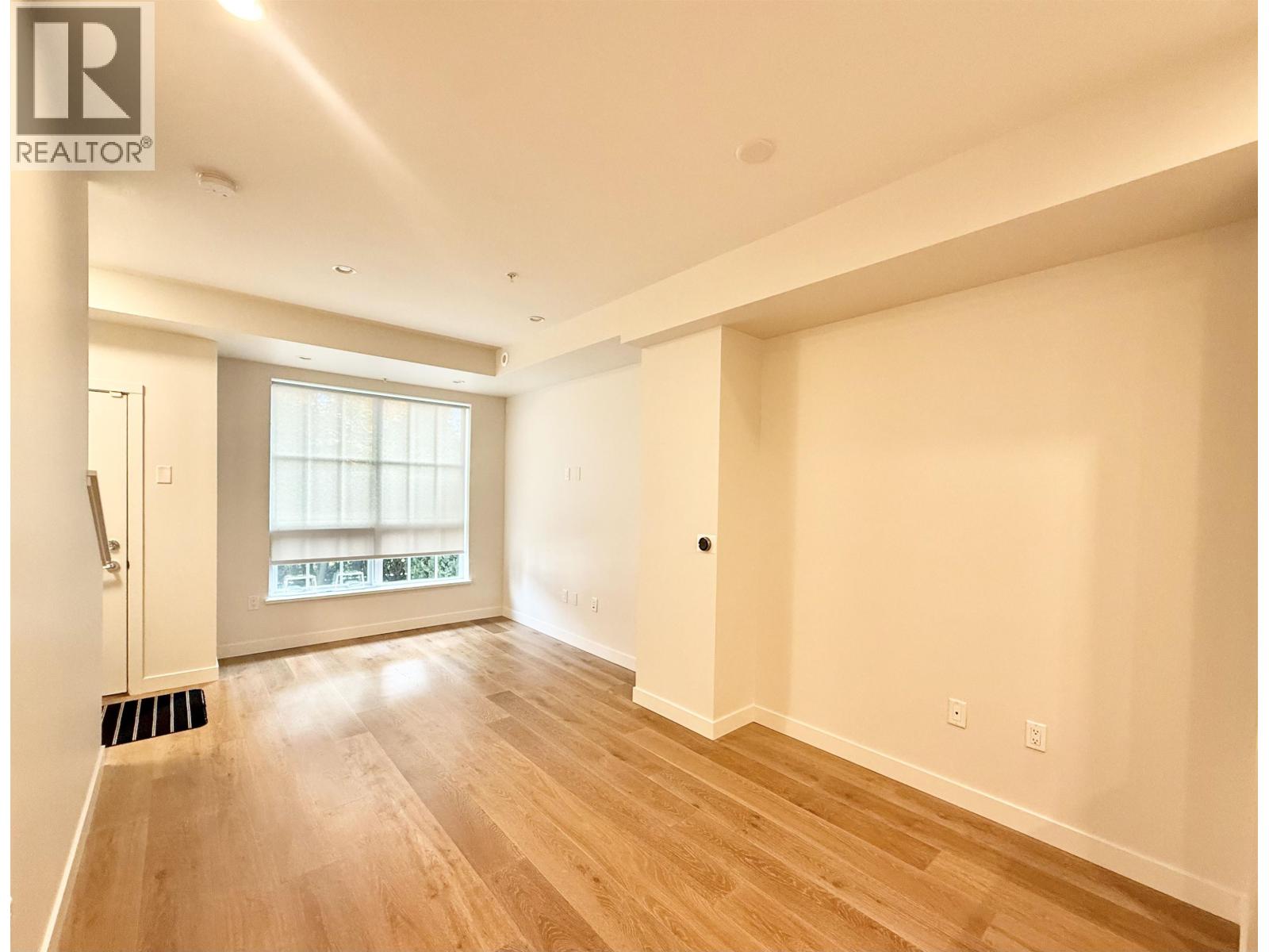 7923 Oak Street, Vancouver, British Columbia  V6P 0H9 - Photo 2 - R3173659