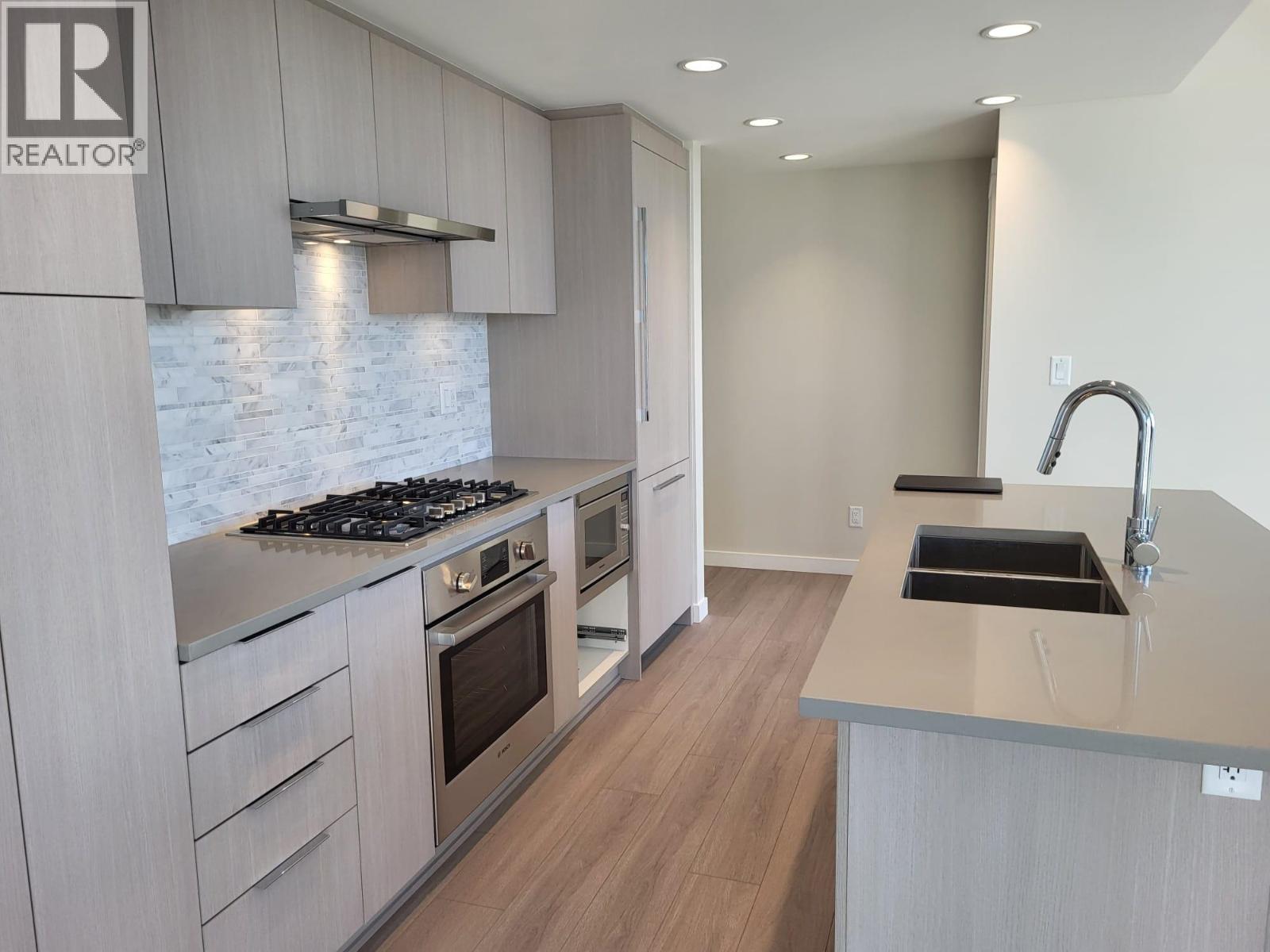 3806 1182 WESTWOOD STREET, coquitlam, British Columbia