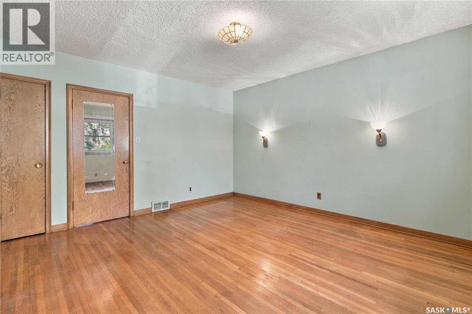 2727 Assiniboine Avenue, Regina, Saskatchewan  S4S 1C7 - Photo 22 - SK050586