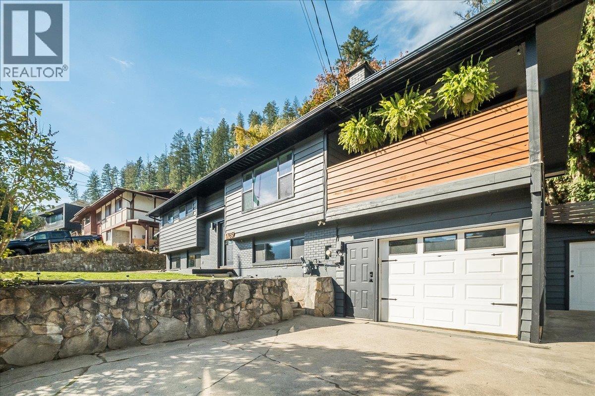 1765 Ridgewood Road, Nelson, British Columbia  V1L 6J9 - Photo 8 - 10402573
