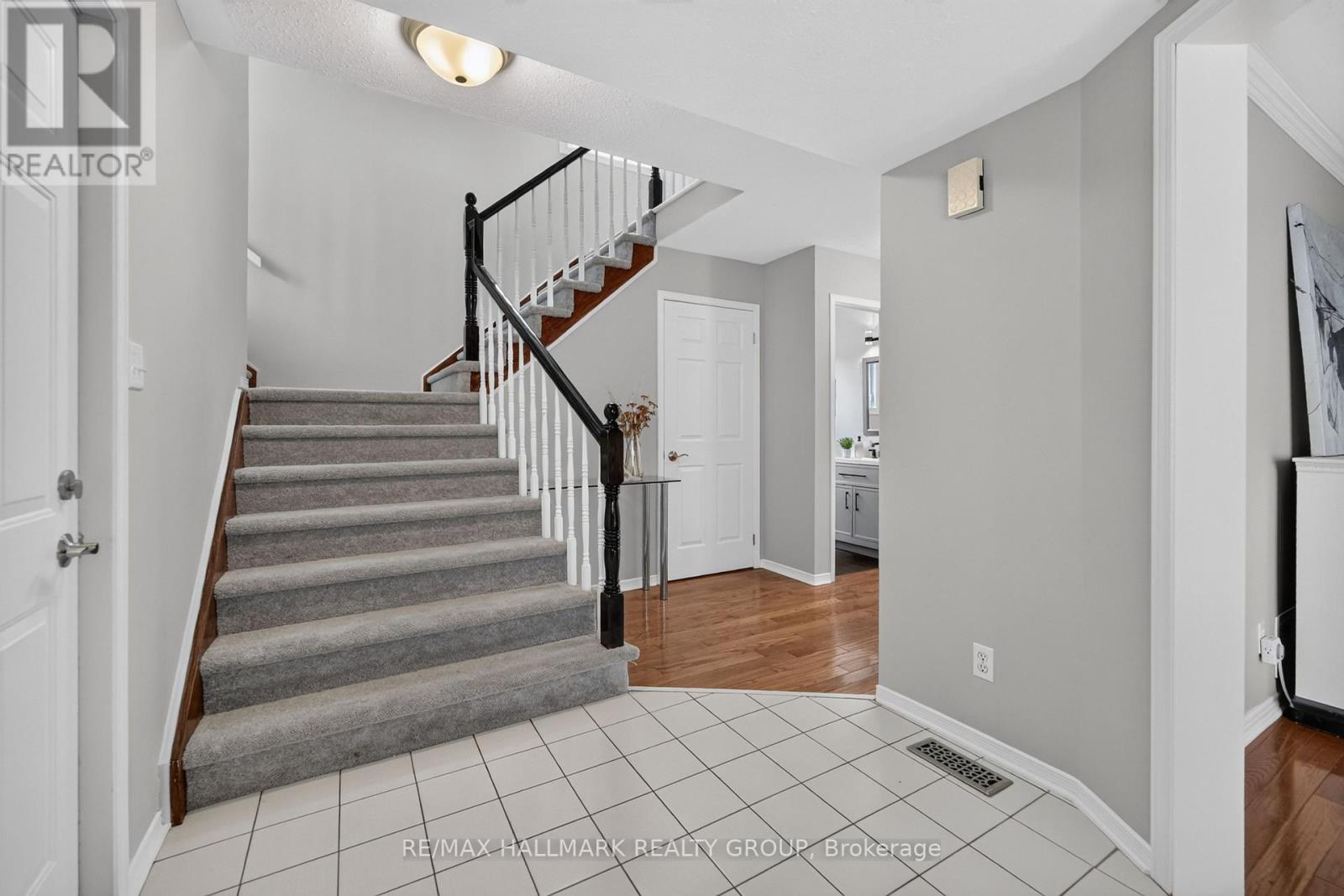 6601 Windsong Avenue, Ottawa, Ontario  K1C 6N1 - Photo 4 - X13867502
