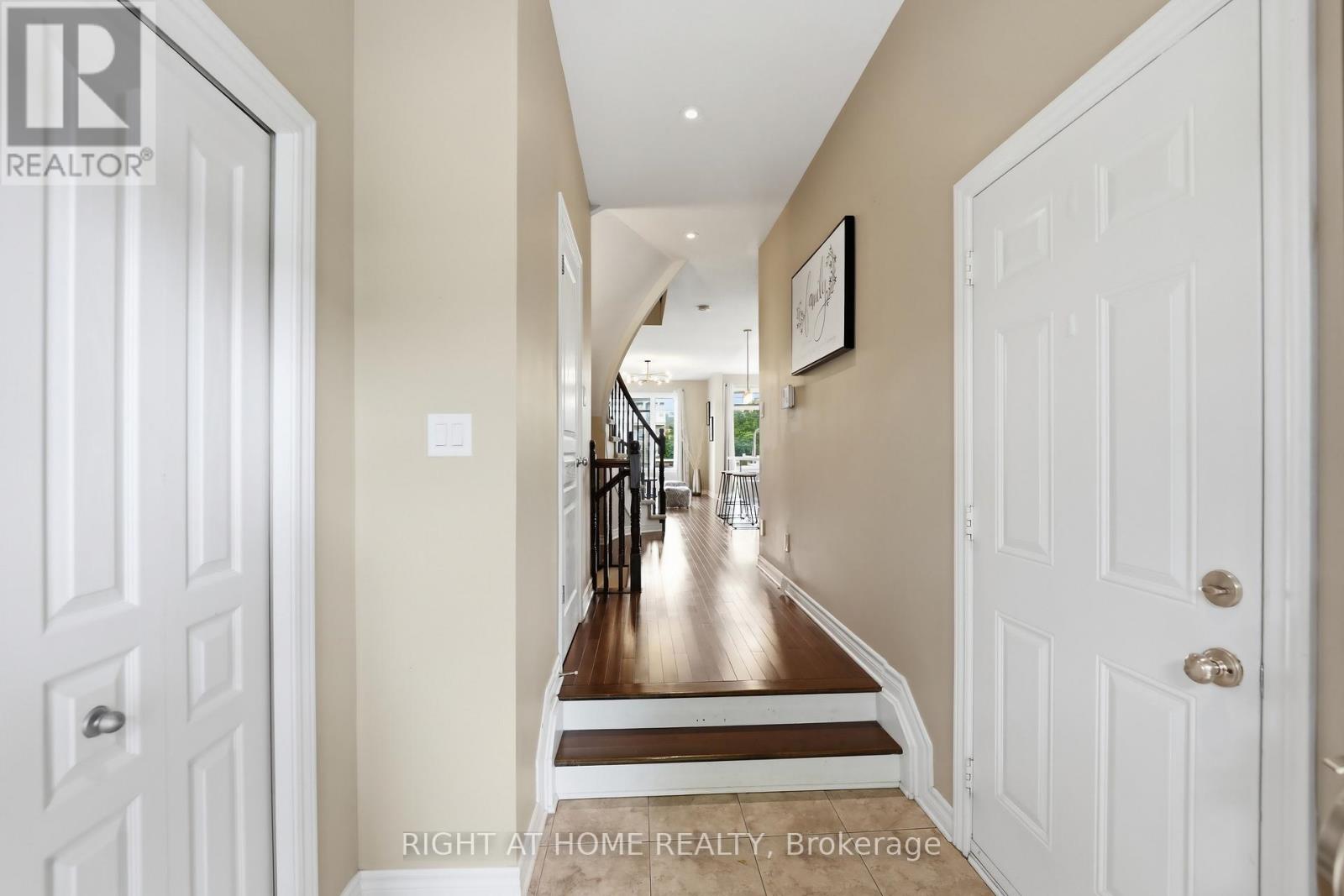599 Remnor Avenue, Ottawa, Ontario  K2T 0A6 - Photo 3 - X13874658