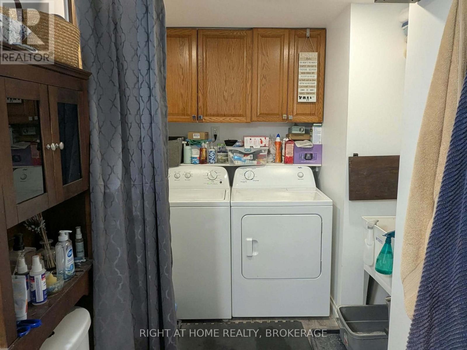 Main - 34 Junkin Street, St. Catharines (Downtown), Ontario  L2R 1N6 - Photo 13 - X13874678