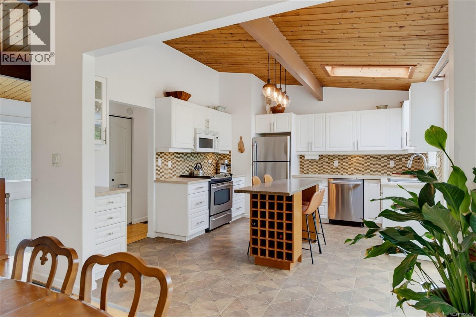 994 Ridgeway St, Saanich, British Columbia V8X 3C4 - Photo 17 - 1051747
