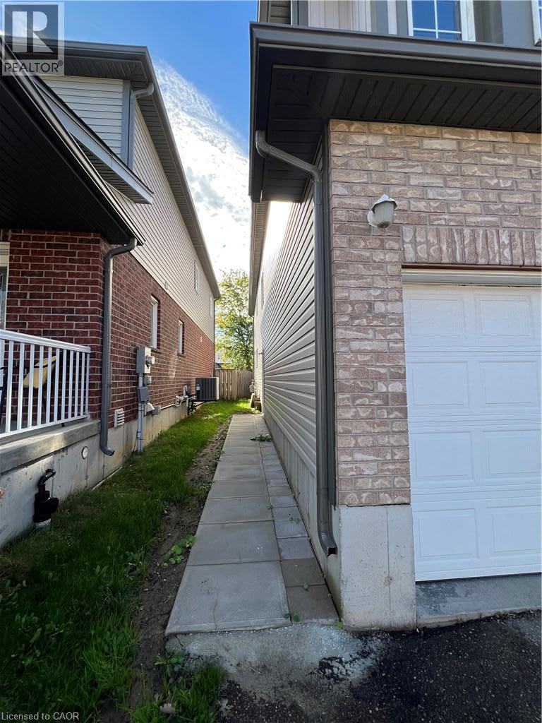 14 IRON GATE Street Unit# LOWER, Kitchener, Ontario