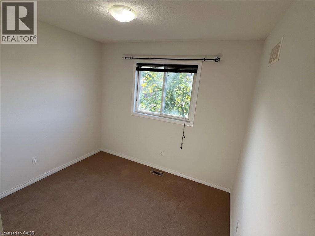 14 Iron Gate Street Unit# Main, Kitchener, Ontario  N2N 3P9 - Photo 11 - 40869627