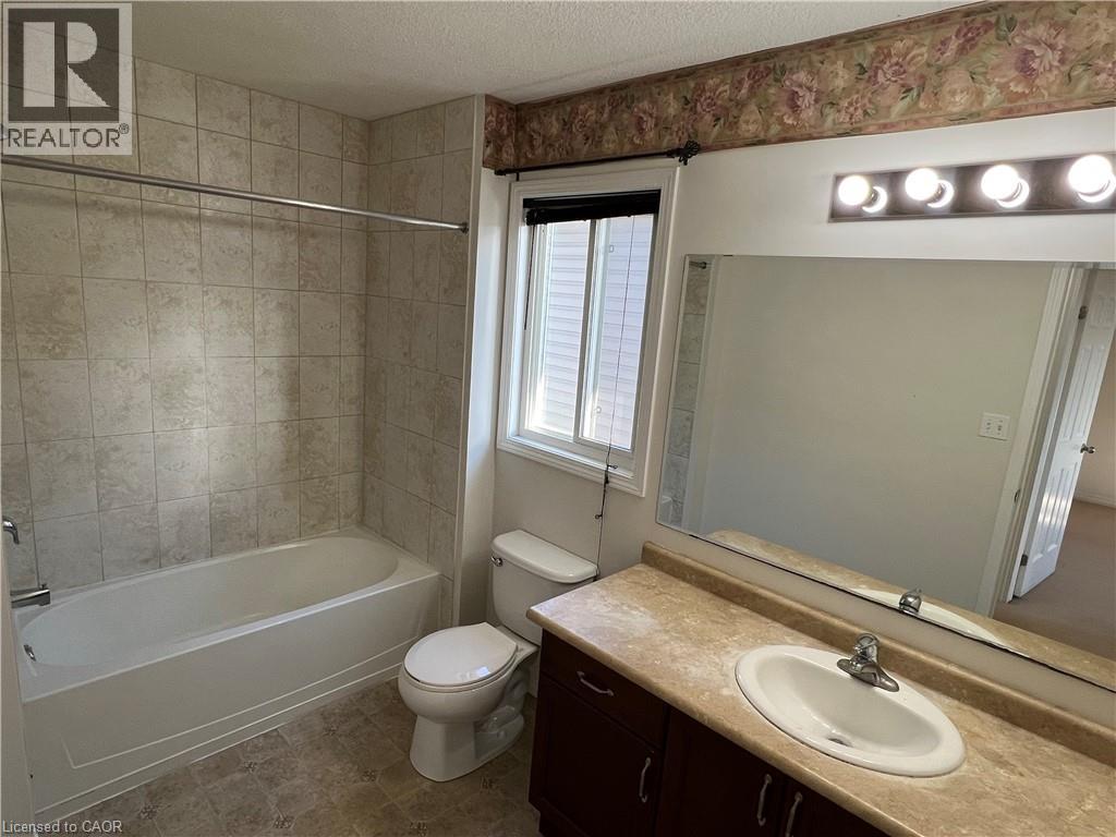 14 Iron Gate Street Unit# Main, Kitchener, Ontario  N2N 3P9 - Photo 15 - 40869627