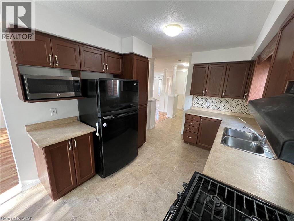 14 Iron Gate Street Unit# Main, Kitchener, Ontario  N2N 3P9 - Photo 6 - 40869627