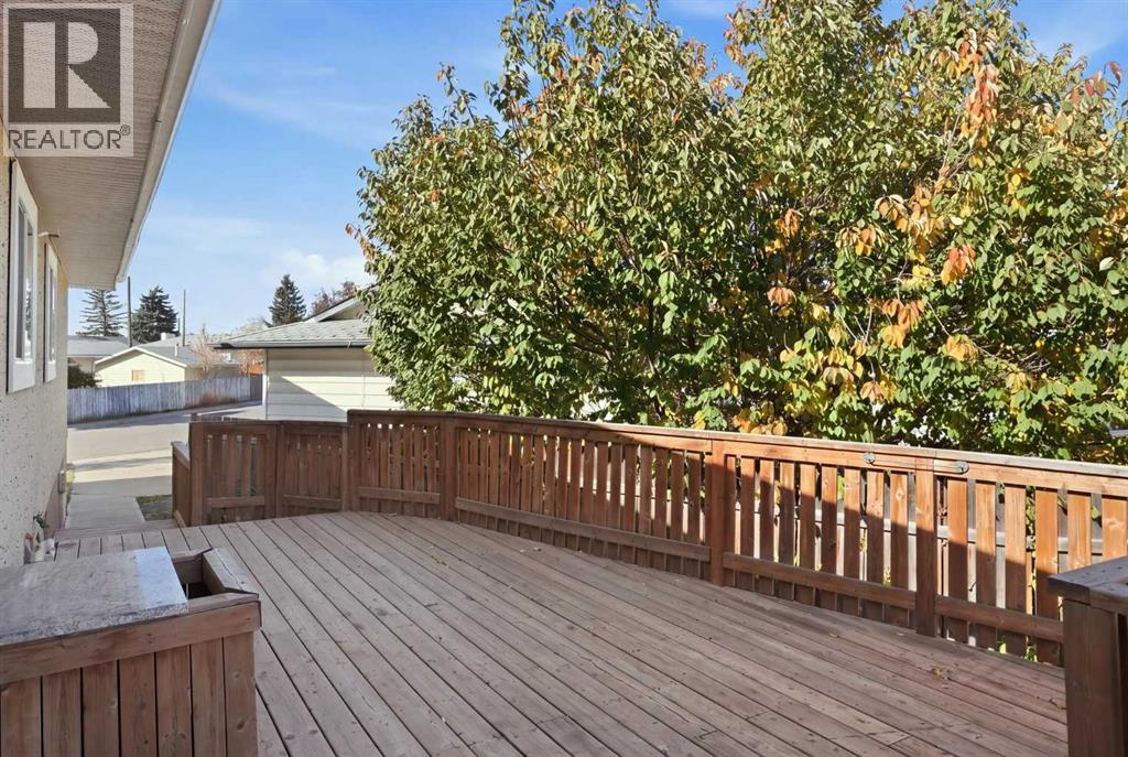 203 Penbrooke Close Se, Calgary, Alberta  T2A 3N9 - Photo 37 - A2351131