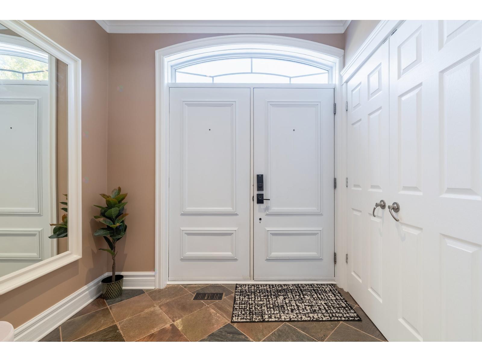 401 Rue Joseph-Couvrette Montréal (L'Île-Bizard/Sainte-Geneviève) Quebec Canada H9C2Z5 3