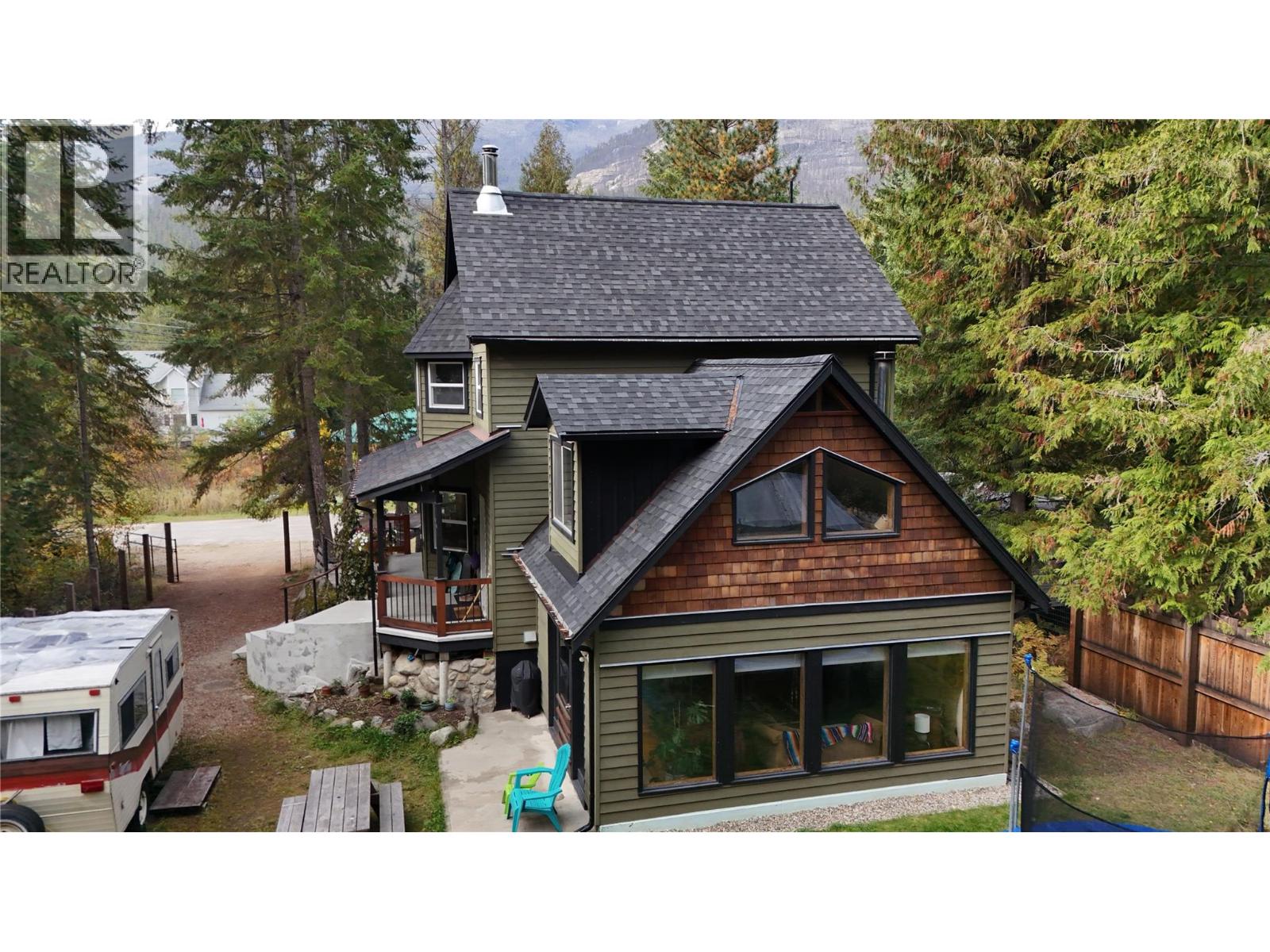 1112 Hume Street, Slocan, British Columbia  V0G 2C0 - Photo 55 - 10402435