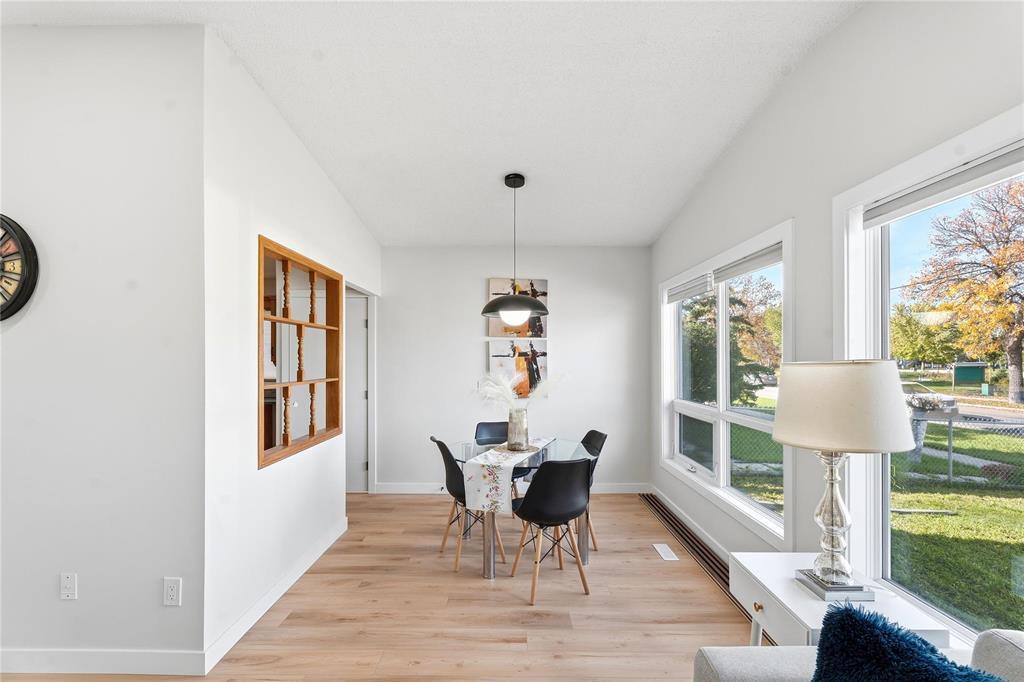 632 Springfield Road, Winnipeg, Manitoba  R2G 4G6 - Photo 12 - 202625229
