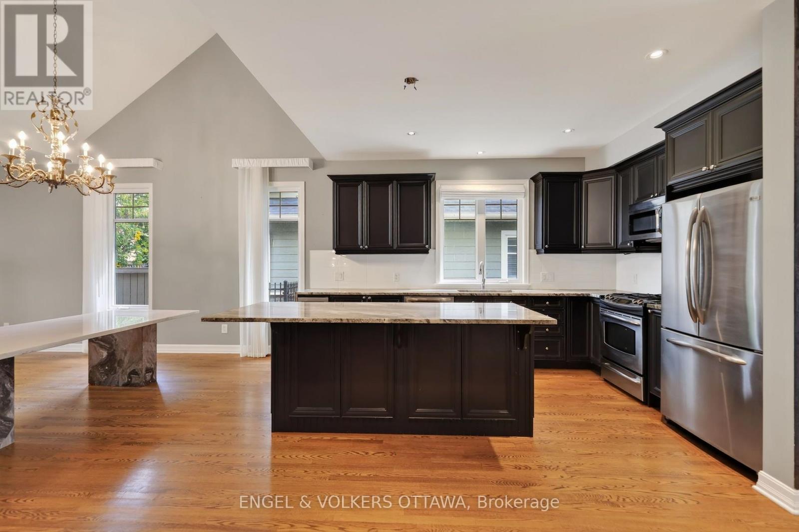 547 Kilbirnie Drive, Ottawa, Ontario  K2J 0E8 - Photo 5 - X13874708