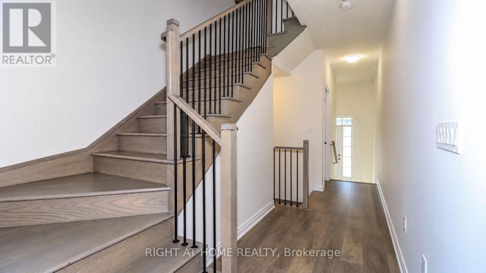167 Shepherd Drive, Barrie, Ontario  L9J 0P9 - Photo 7 - S13874706