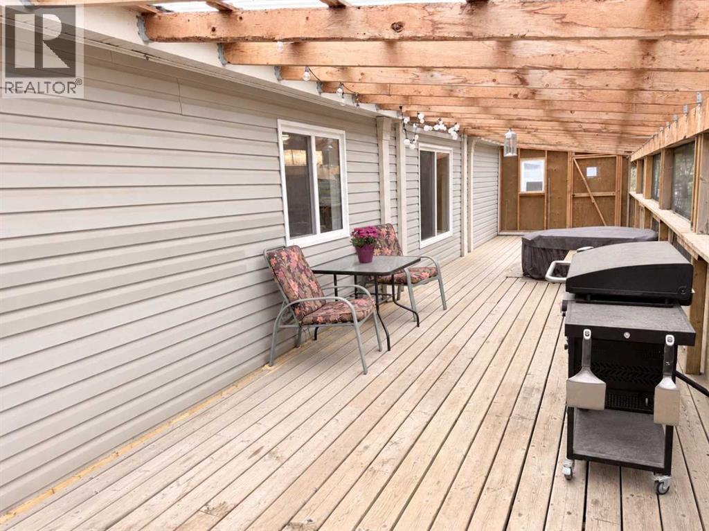 125 1 Avenue, Leslieville, Alberta  T0M 1H0 - Photo 35 - A2350016