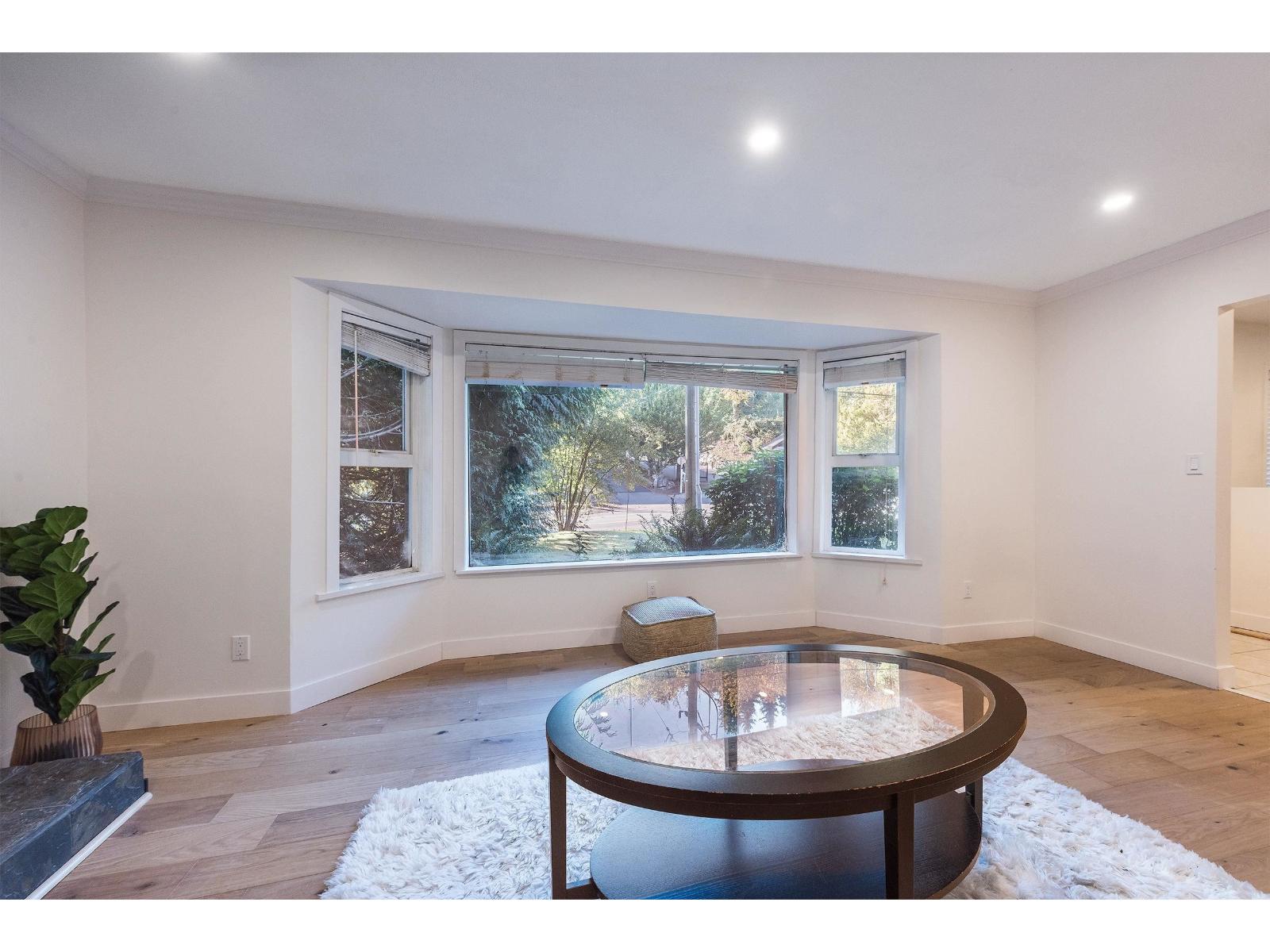 8280 Manson Street, Mission, British Columbia  V2V 6P9 - Photo 8 - R3133355