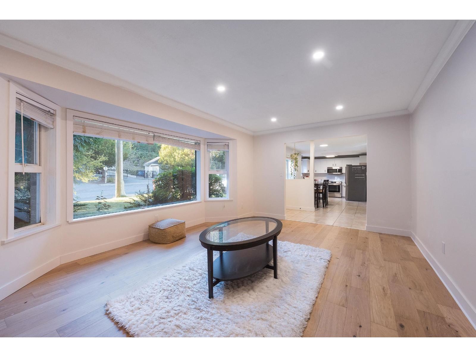 8280 Manson Street, Mission, British Columbia  V2V 6P9 - Photo 7 - R3133355