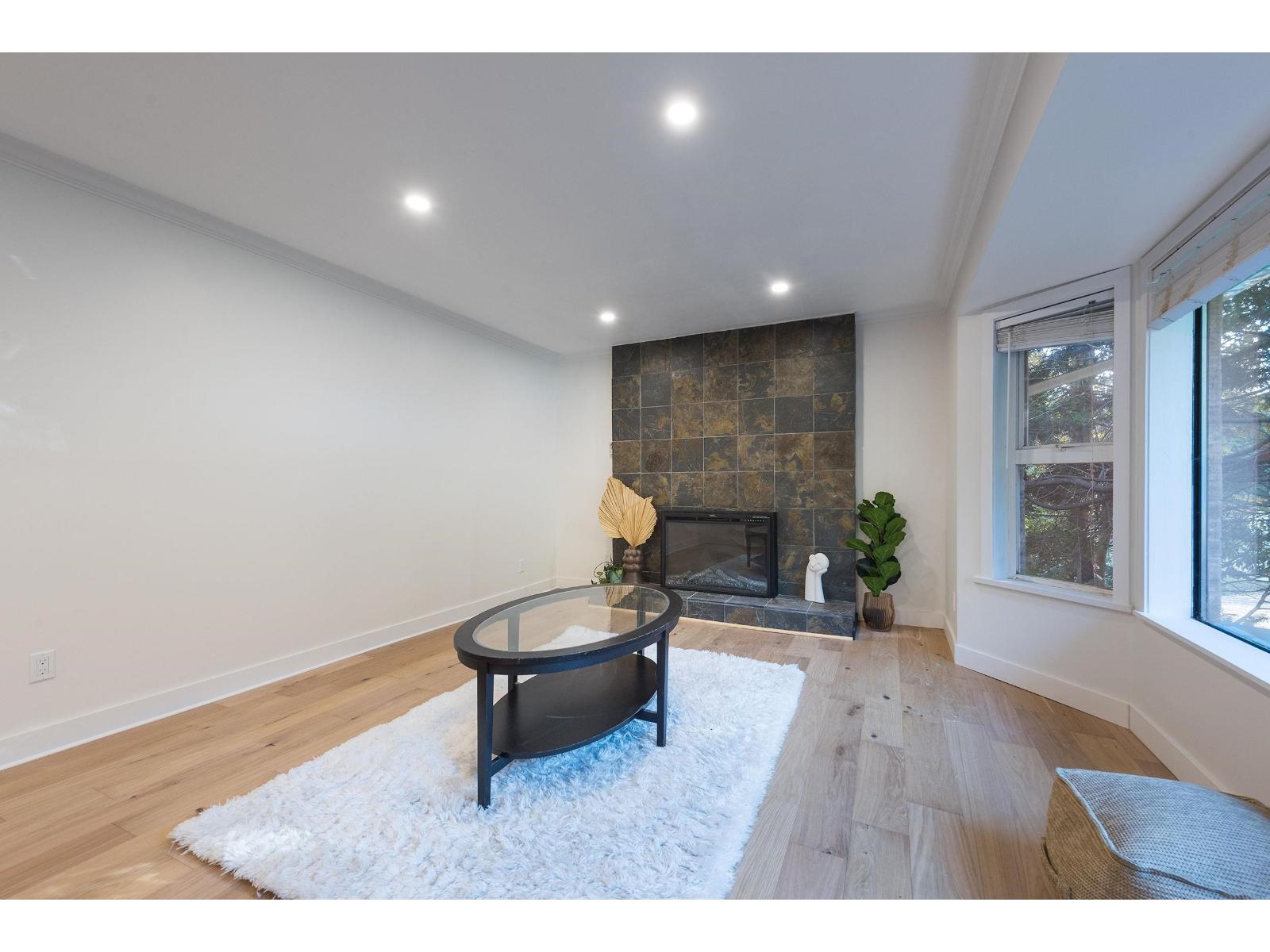 8280 Manson Street, Mission, British Columbia  V2V 6P9 - Photo 6 - R3133355