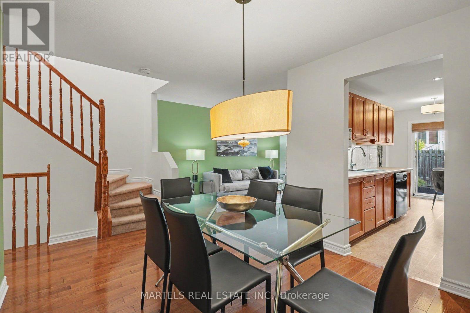 83 Indigo Street, Ottawa, Ontario  K1J 0A7 - Photo 6 - X13874778