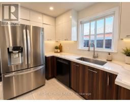 85 RANSTONE GARDENS, Toronto, Ontario