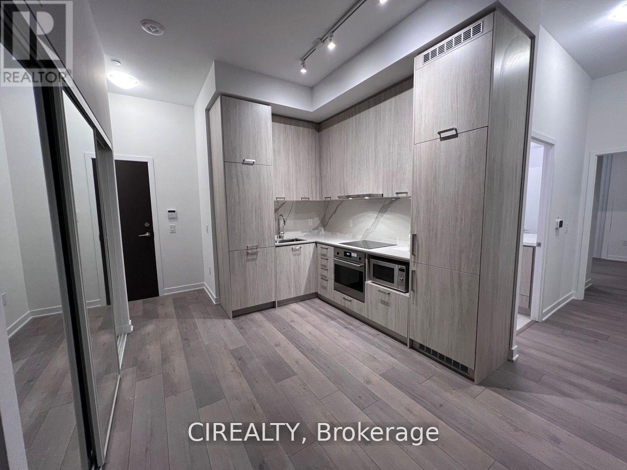 210 - 38 Honeycrisp Crescent, Vaughan, Ontario  L4K 0M8 - Photo 2 - N13874766