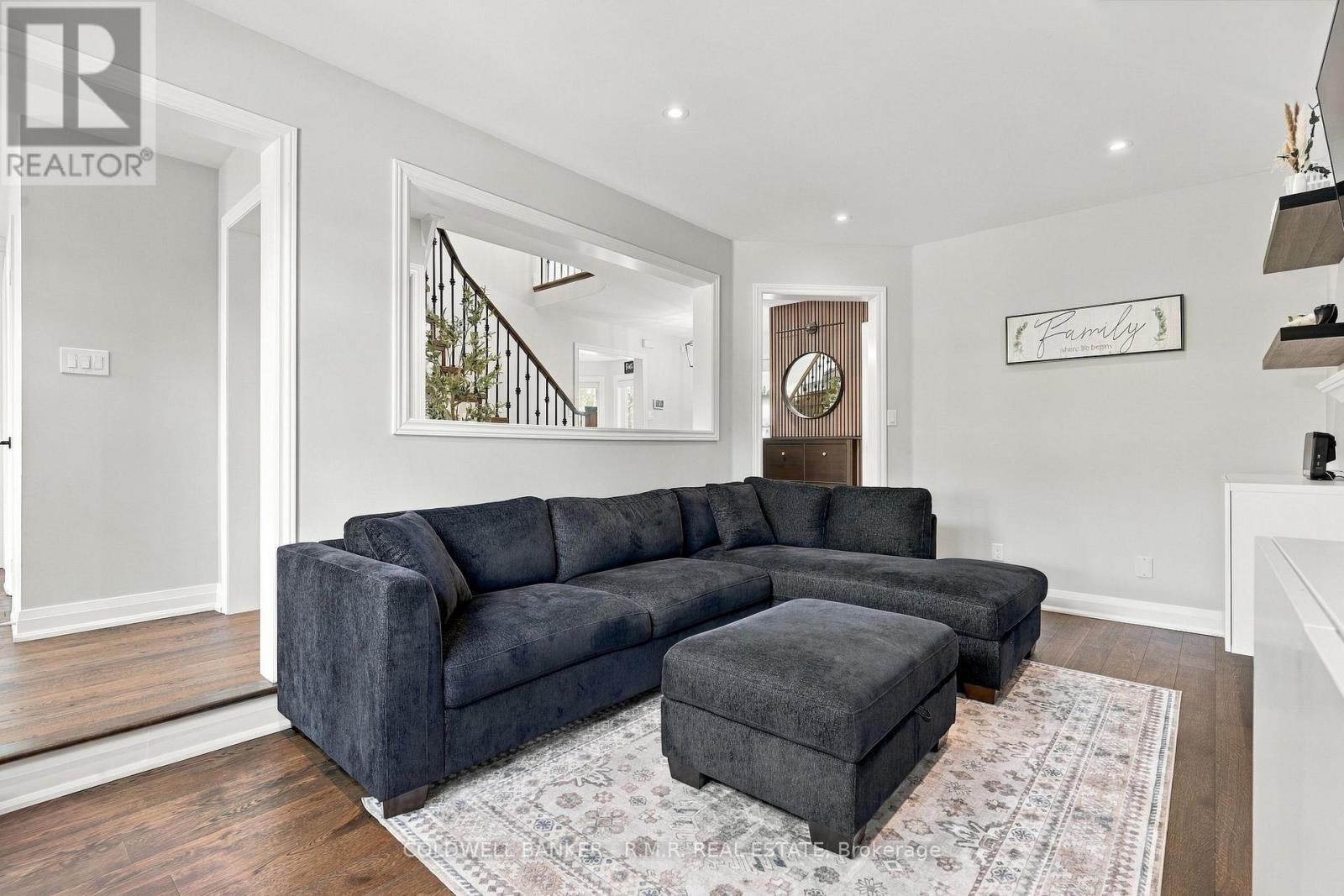 46 Honey Crescent, Barrie, Ontario  L4N 0V3 - Photo 13 - S13874750