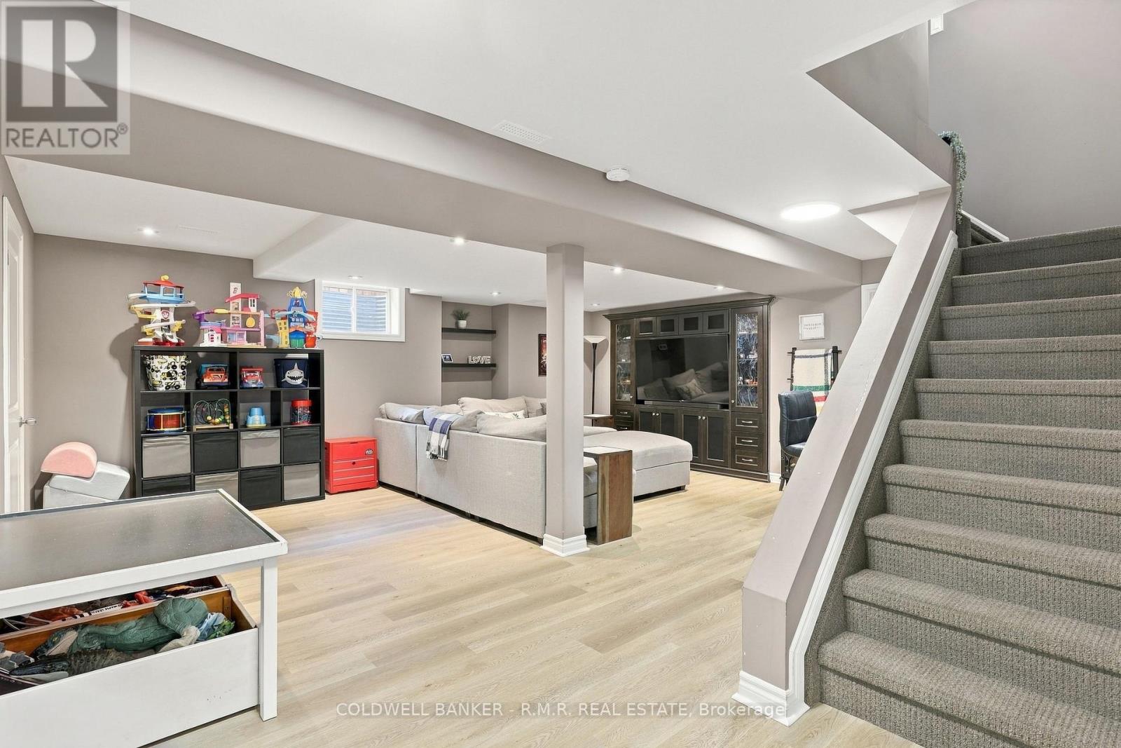 46 Honey Crescent, Barrie, Ontario  L4N 0V3 - Photo 29 - S13874750