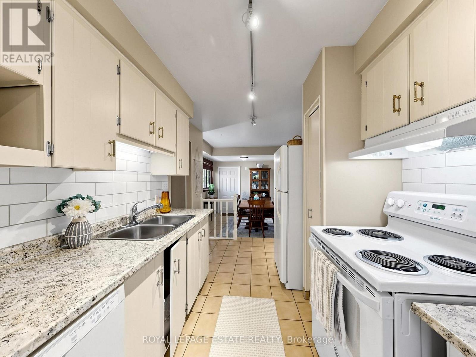 38 Burbank Crescent, Orangeville, Ontario  L9W 3S9 - Photo 14 - W13874744