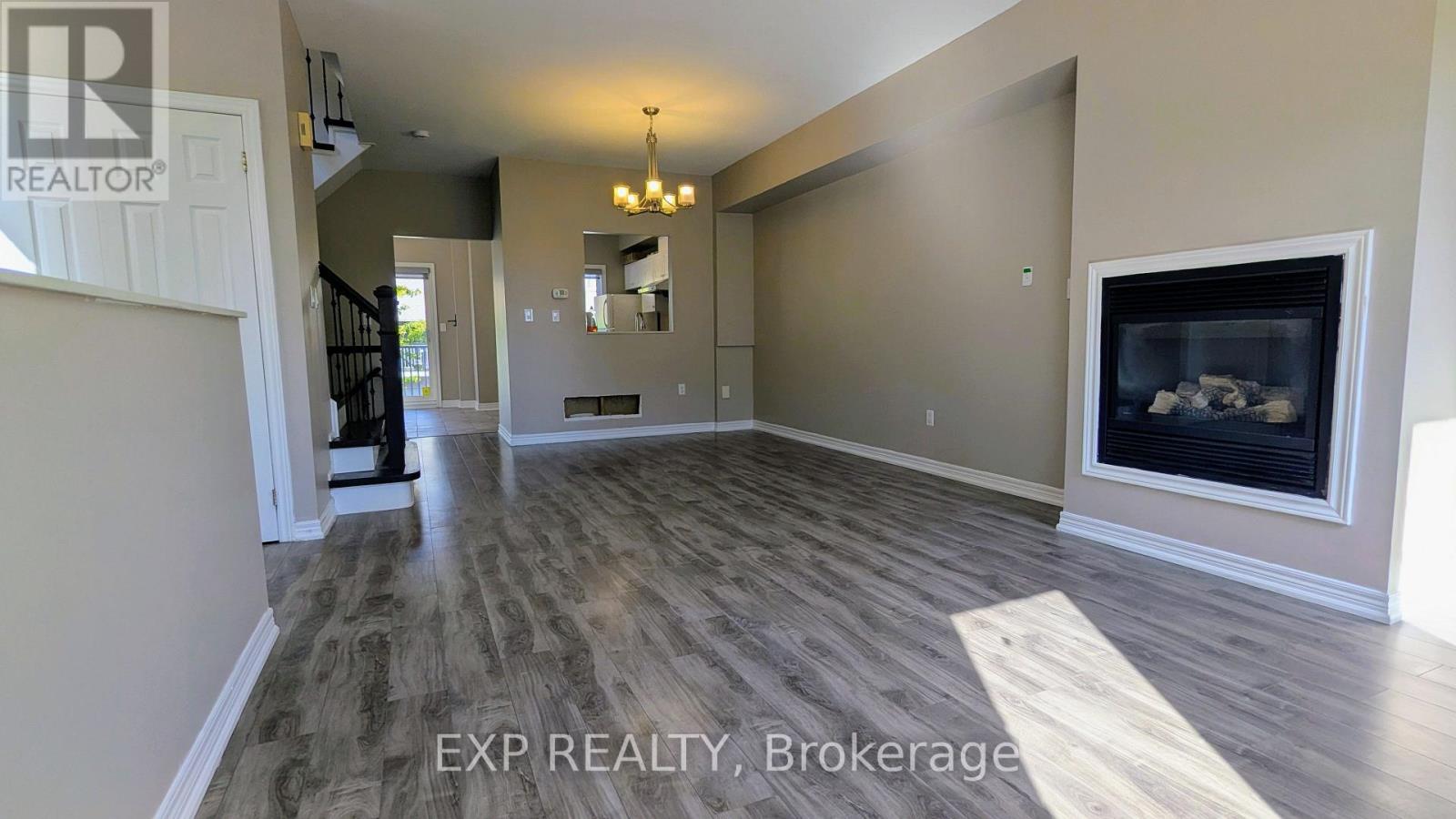 136 Galleria Pkwy, Markham, Ontario  L3T 7T7 - Photo 4 - N13865292