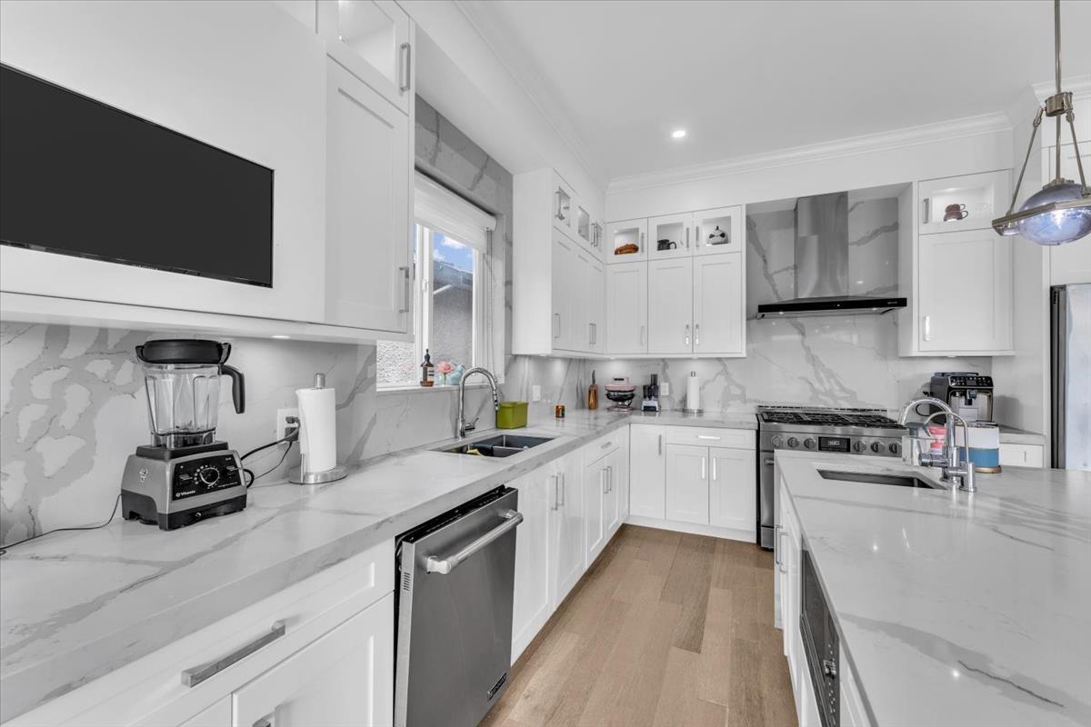16520 20a Avenue, Surrey, British Columbia  V3Z 0X6 - Photo 4 - R3173084