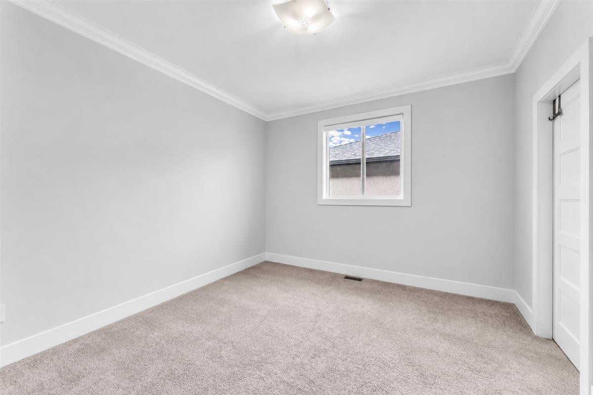16520 20a Avenue, Surrey, British Columbia  V3Z 0X6 - Photo 12 - R3173084