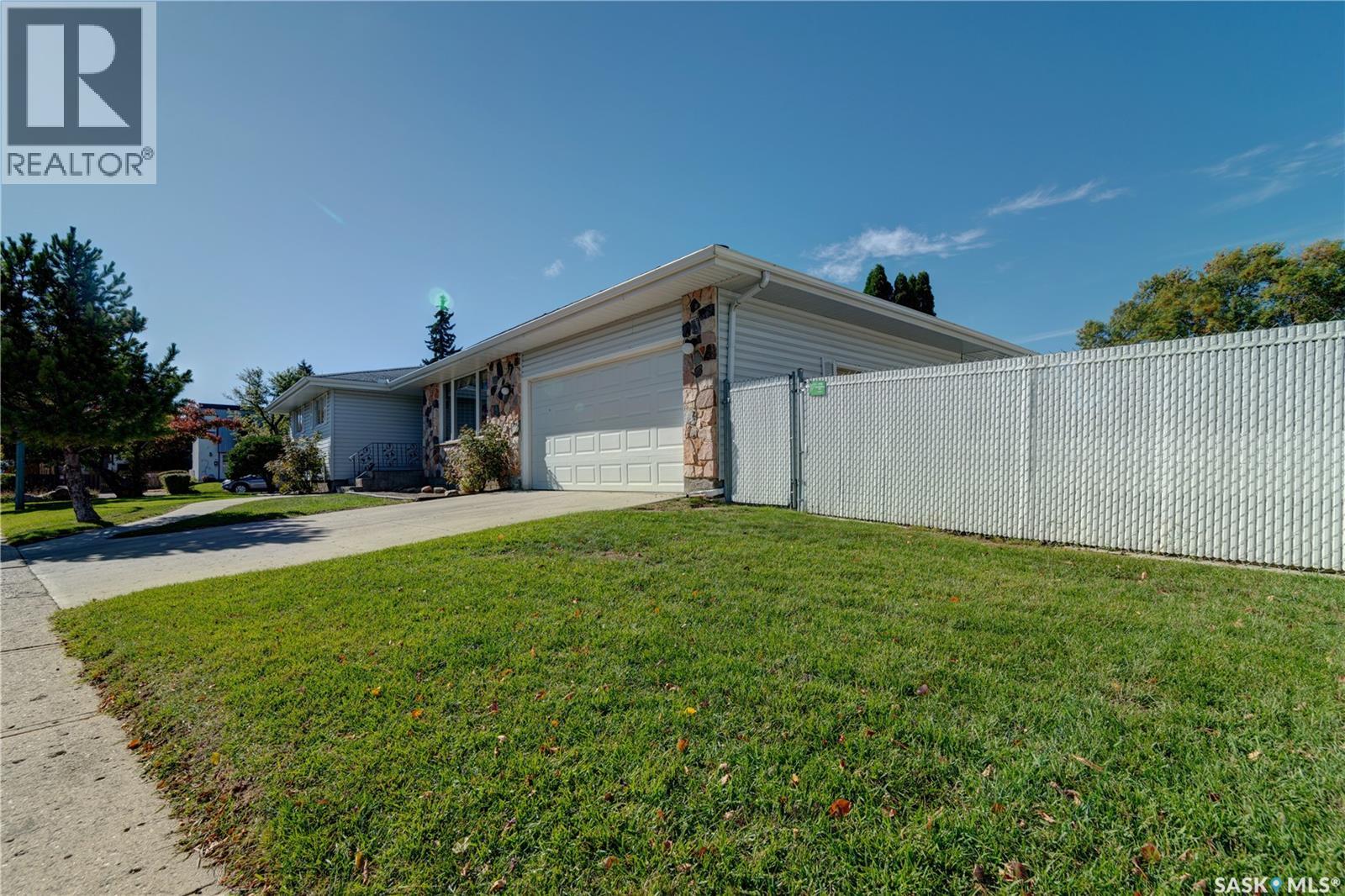 5 Wheaton Crescent, Regina, Saskatchewan  S4S 2Z3 - Photo 3 - SK050671
