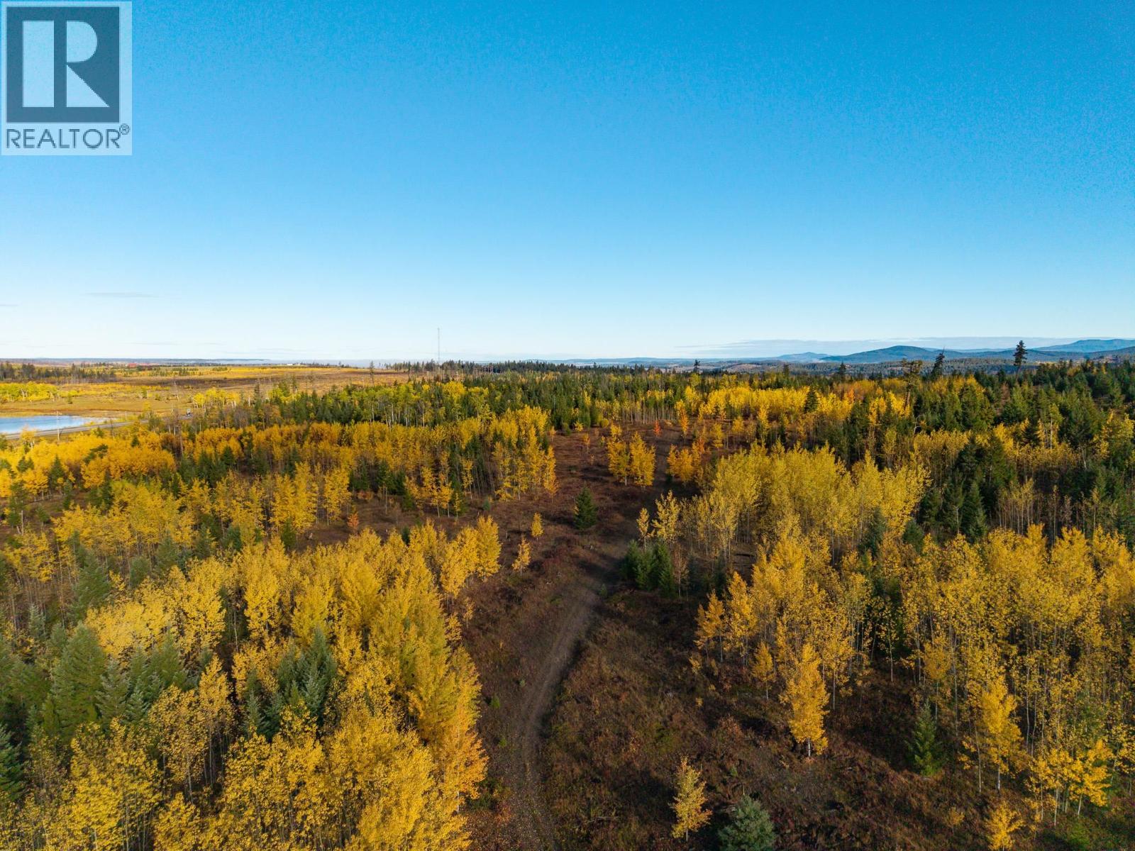 25 Cariboo 97 Highway, 100 Mile House, British Columbia  V0K 2E1 - Photo 8 - R3128527