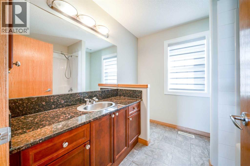 38 Everhollow Rise SW, Calgary, Alberta  T2Y 5H2 - Photo 24 - A2350532