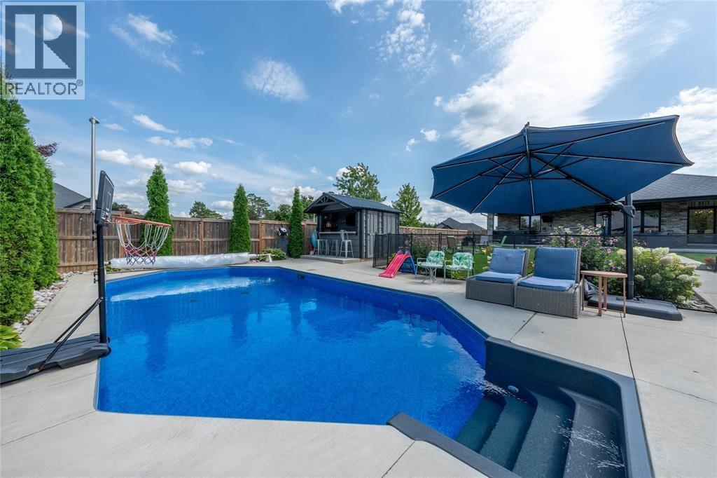 3939 Arie Court, Plympton-Wyoming, Ontario  N0N 1E0 - Photo 26 - 26022608