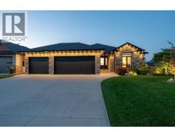 3939 ARIE COURT, Plympton-Wyoming, Ontario