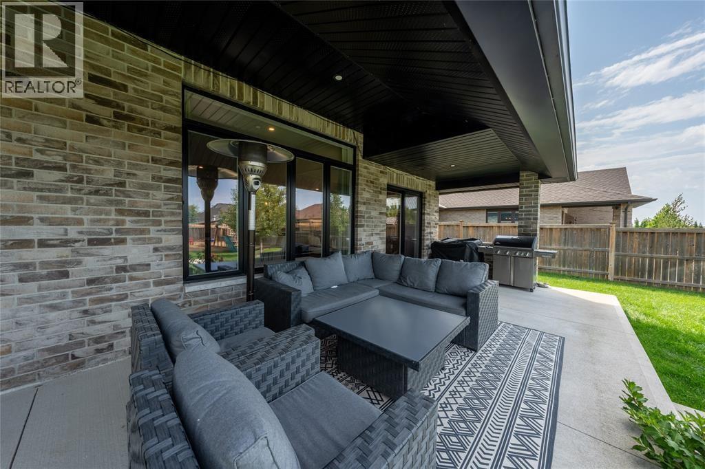 3939 Arie Court, Plympton-Wyoming, Ontario  N0N 1E0 - Photo 43 - 26022608