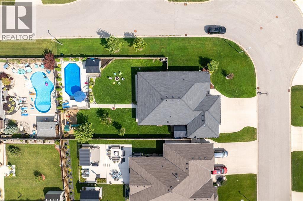 3939 Arie Court, Plympton-Wyoming, Ontario  N0N 1E0 - Photo 46 - 26022608