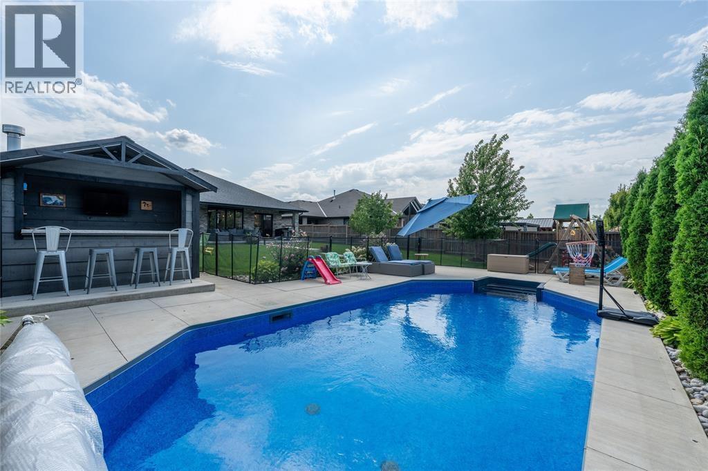 3939 Arie Court, Plympton-Wyoming, Ontario  N0N 1E0 - Photo 33 - 26022608