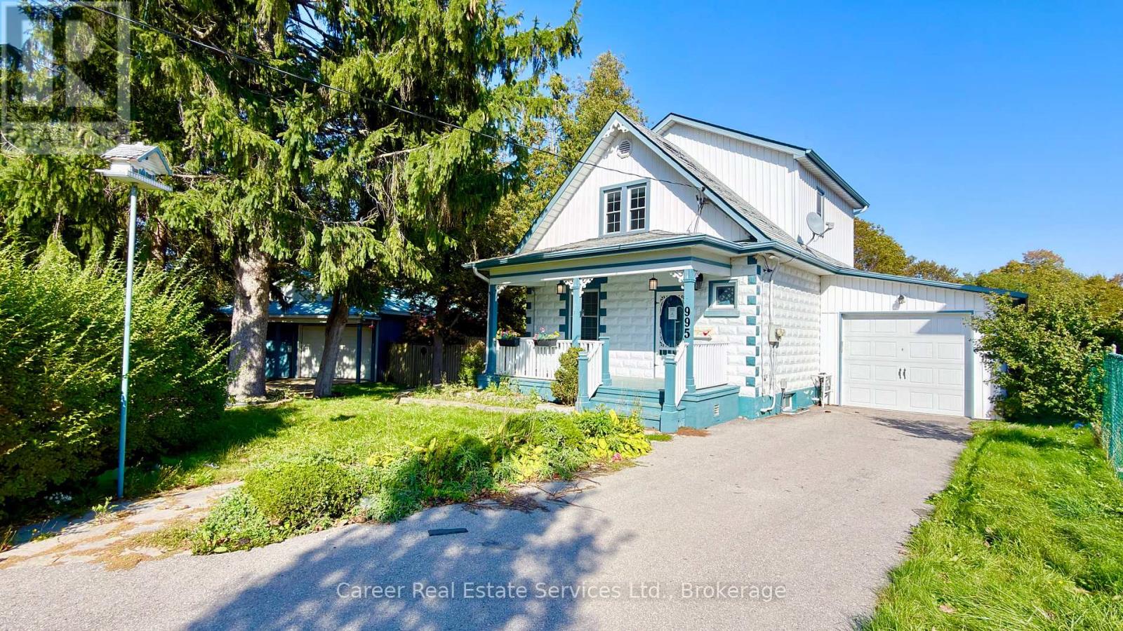 995 CEDAR STREET, Oshawa, Ontario