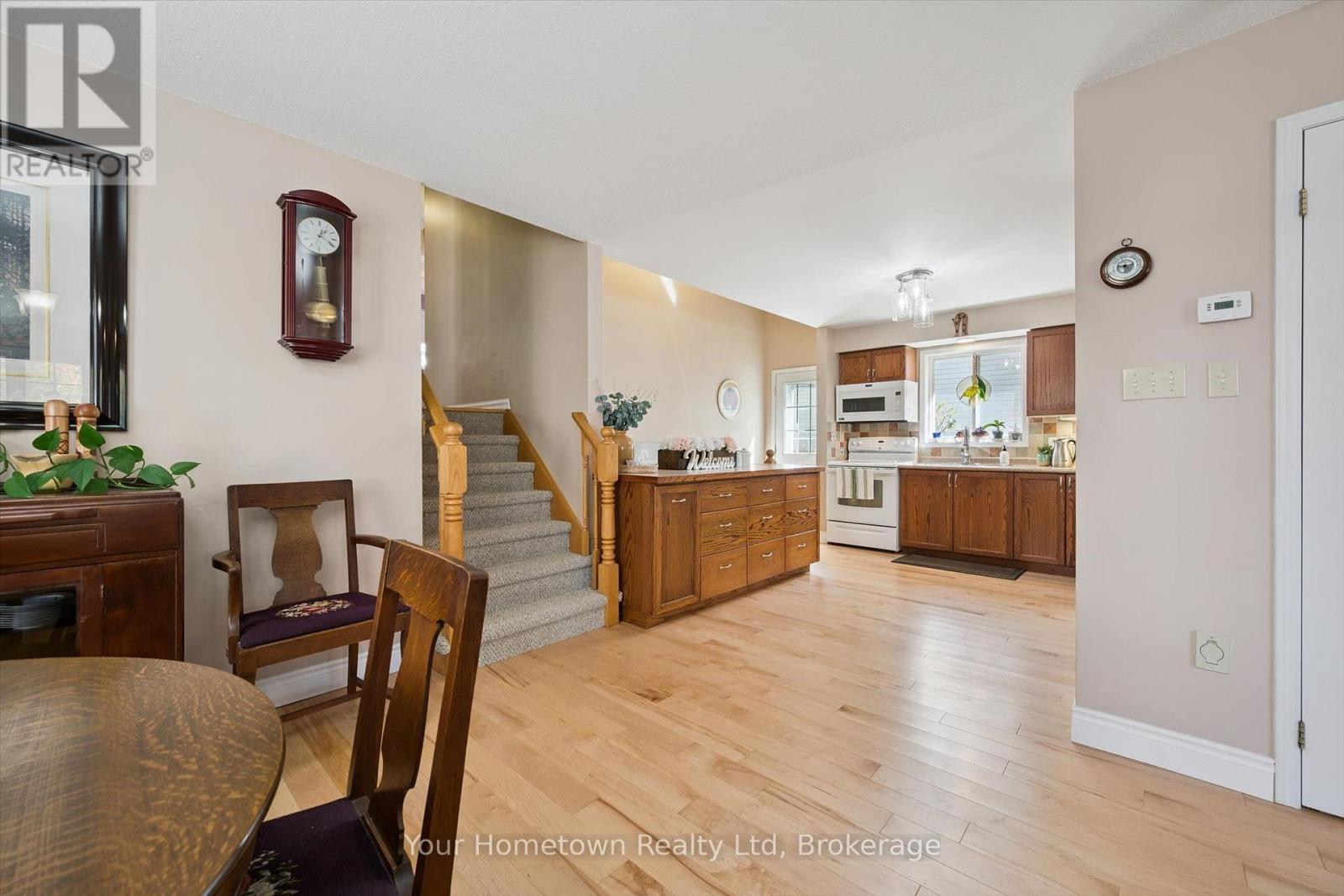 45 Peglar Crescent, Centre Wellington, Ontario  N1M 3T3 - Photo 10 - X13874872