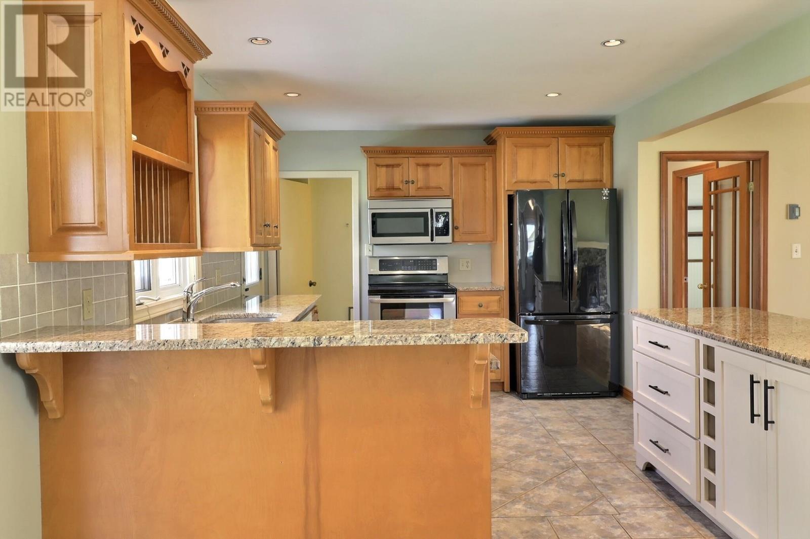 46 Roper Drive, Charlottetown, Prince Edward Island  C1A 6J2 - Photo 6 - 202625356