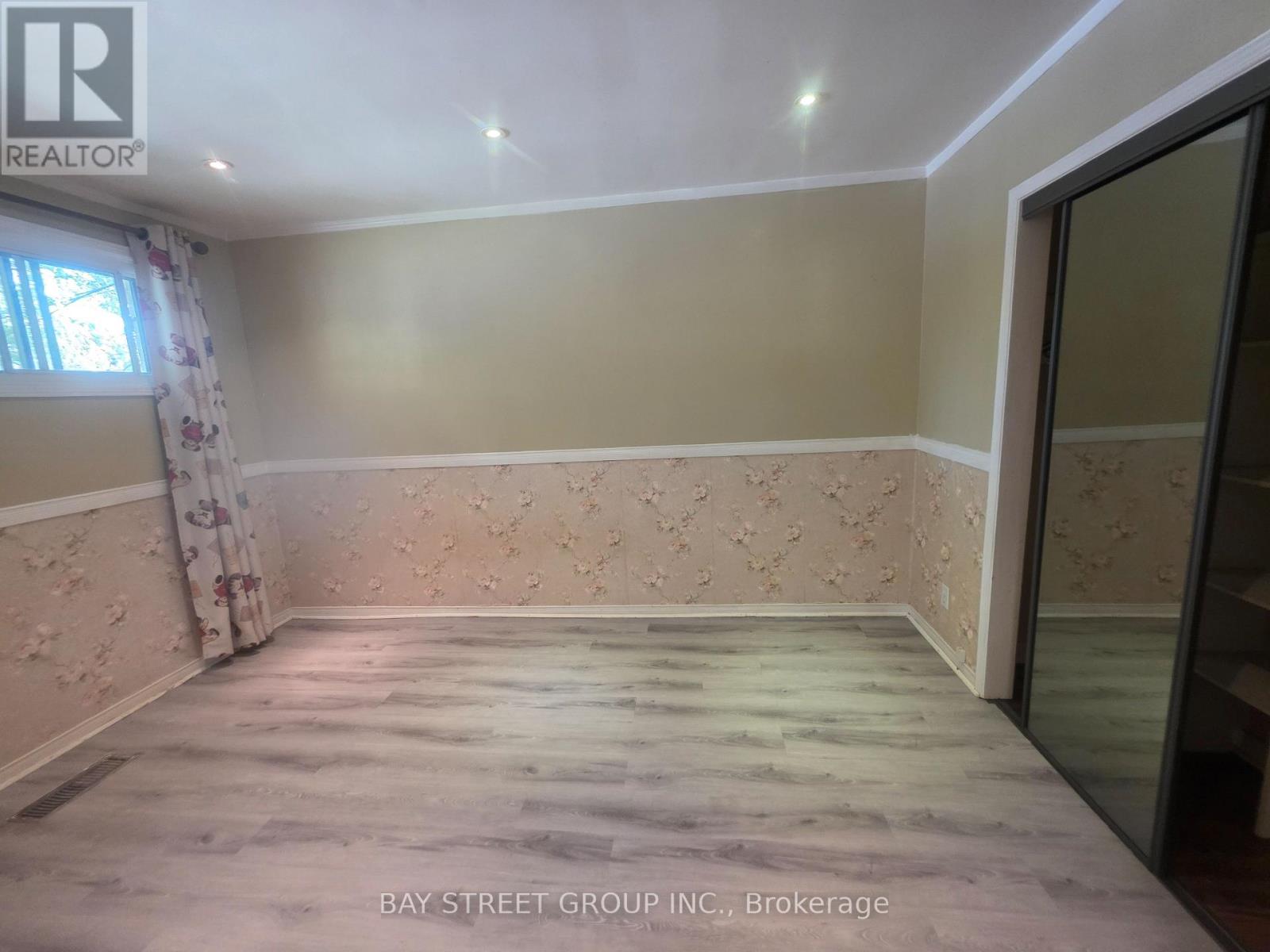 Main - 211 Beechy Drive, Richmond Hill, Ontario  L4C 2X6 - Photo 12 - N13705188