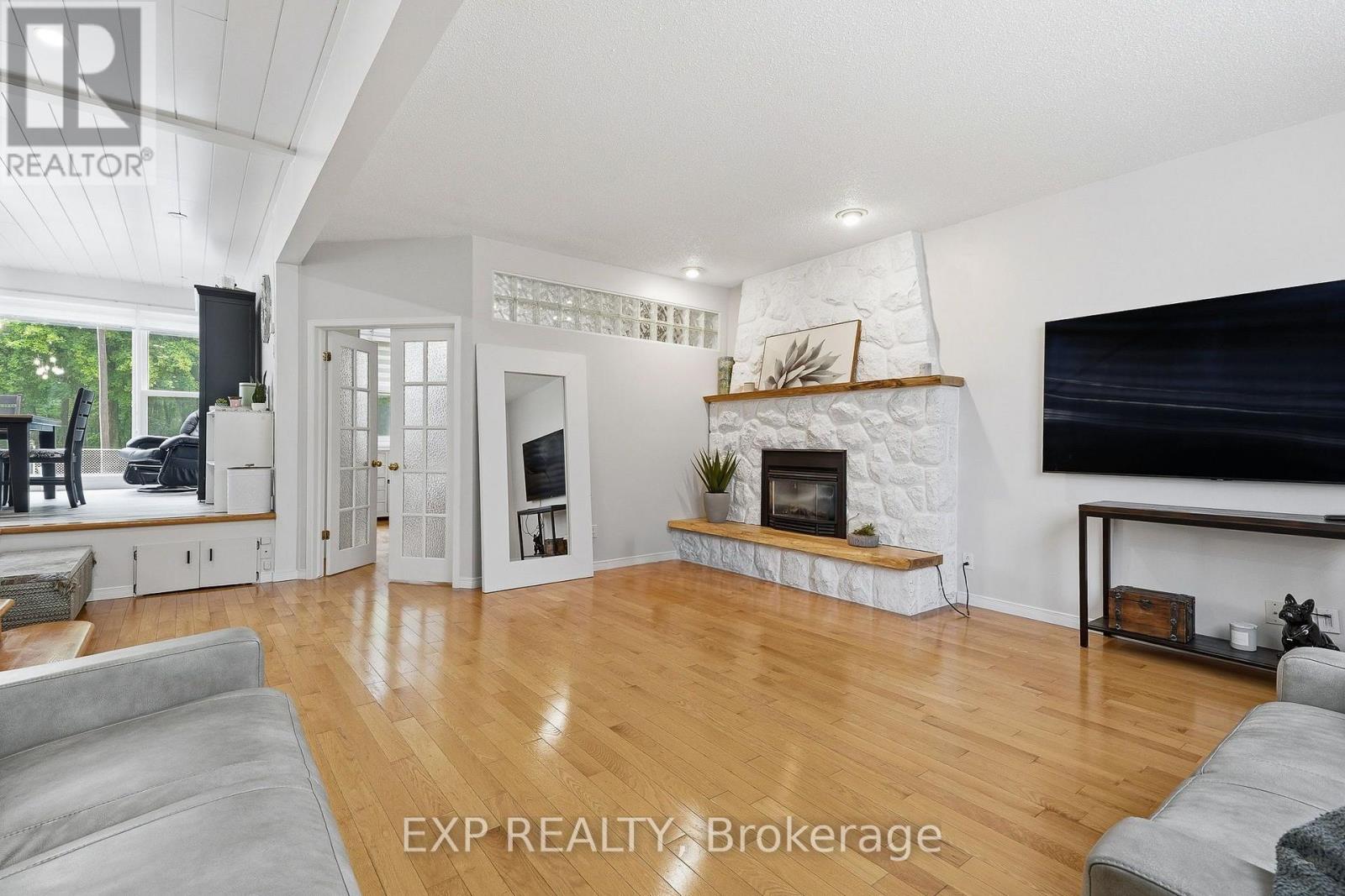 1380 Laurier Street, Clarence-Rockland, Ontario  K4K 1C7 - Photo 2 - X13870322