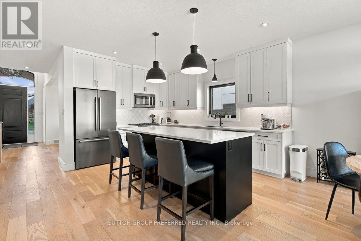 1928 Trailsway Drive, London South, Ontario  N6K 0K7 - Photo 10 - X13874906