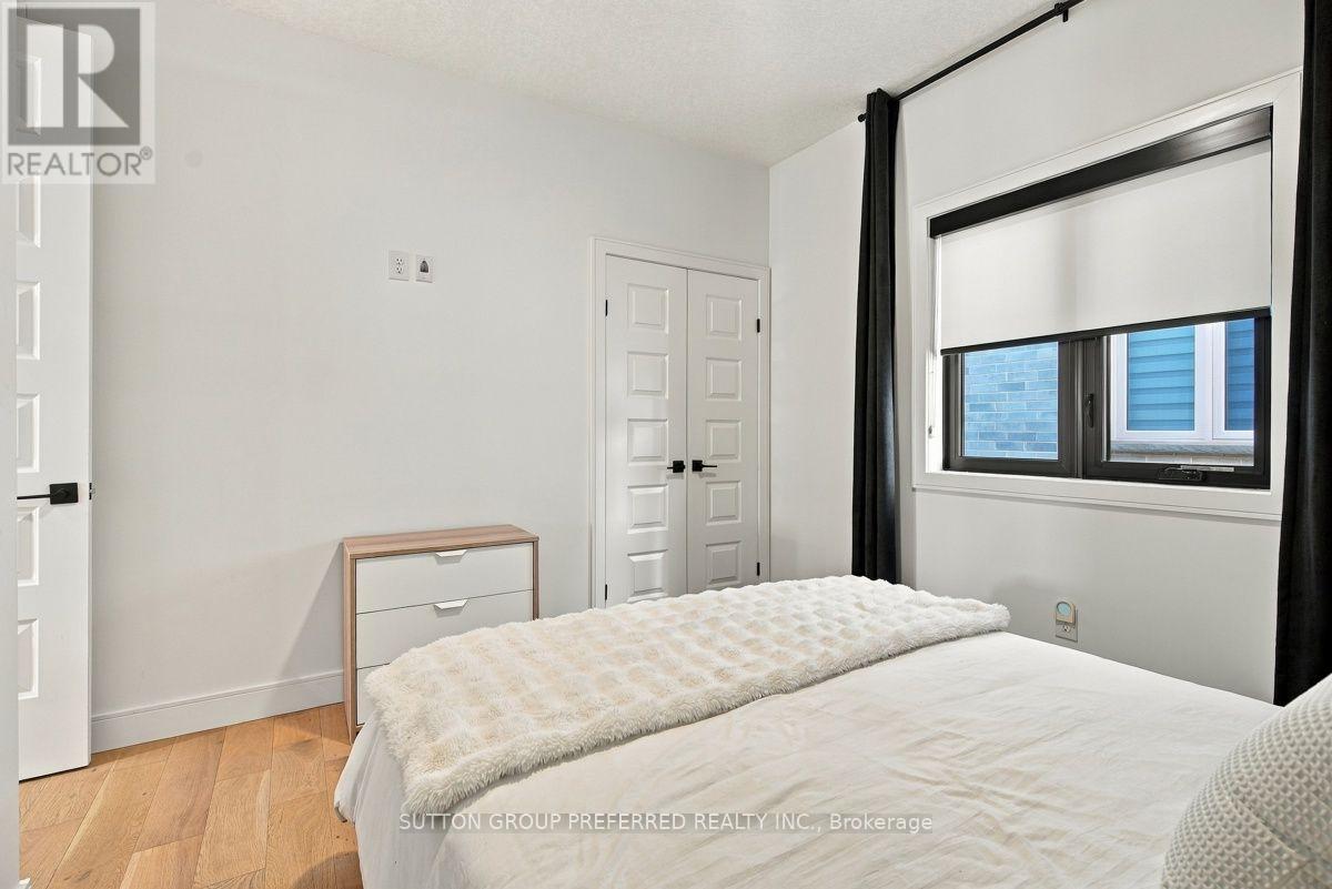 1928 Trailsway Drive, London South, Ontario  N6K 0K7 - Photo 25 - X13874906