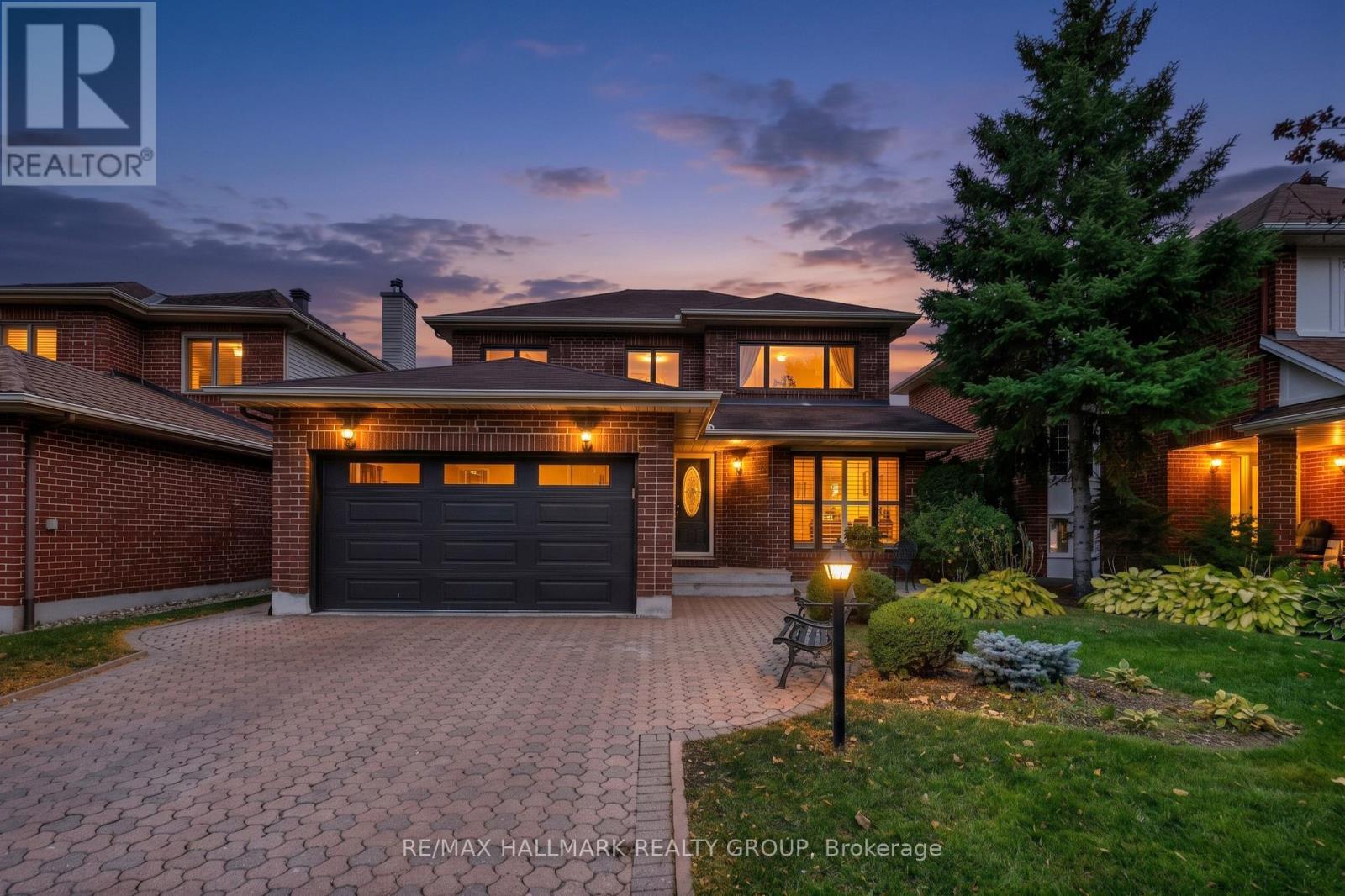 11 WYCLIFFE STREET, ottawa, Ontario