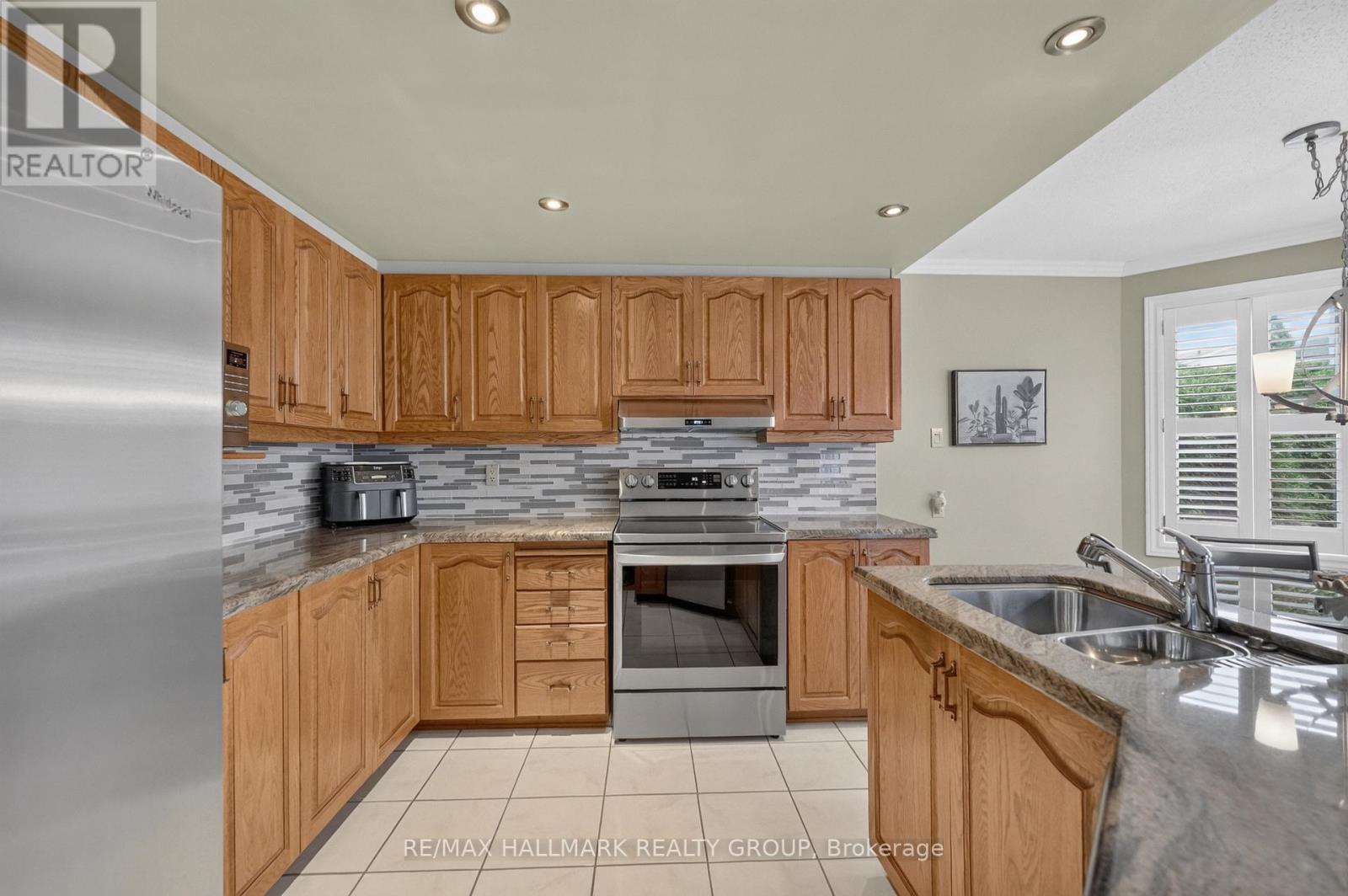 11 Wycliffe Street, Ottawa, Ontario  K2G 5L7 - Photo 14 - X13874876